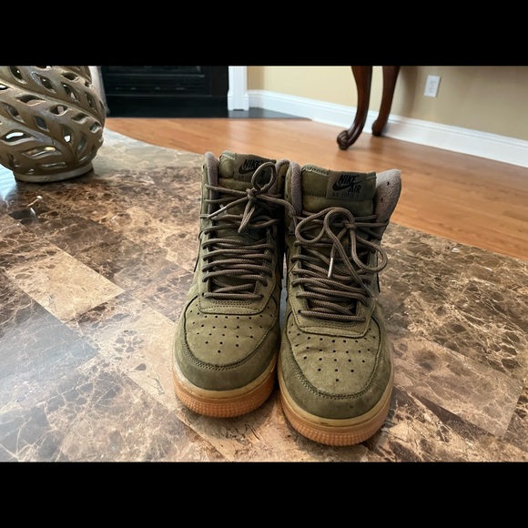 Size 7 Hunter Green Nike - Picture 4 of 5